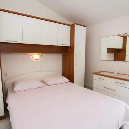 Apartments Bartul Sucuraj Room photo