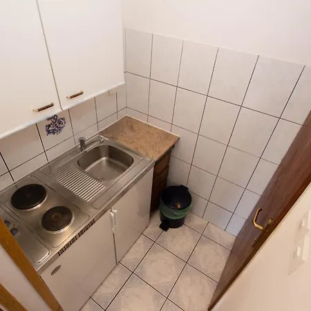 Apartments Bartul Sucuraj Room photo