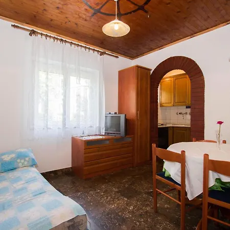 Apartments Bartul Sucuraj Room photo