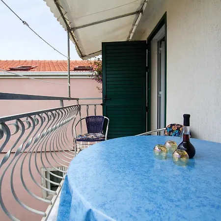 Apartments Bartul Sucuraj Exterior photo
