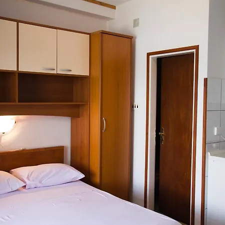 Apartments Bartul Sucuraj Exterior photo