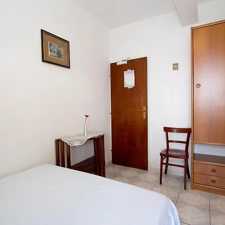 Apartments Bartul Sucuraj Exterior photo