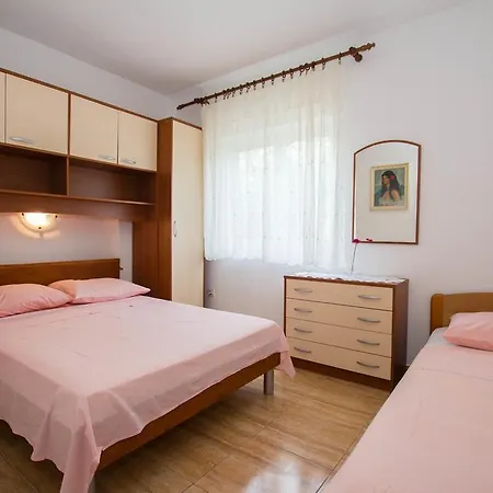 Apartments Bartul Sucuraj Room photo